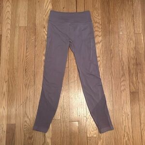 Dusty purple size 4 lululemon leggings brand new condition never worn!! 💜💜💜
